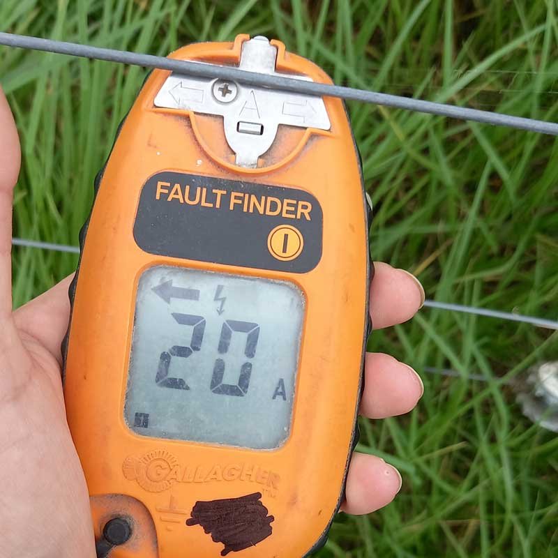 Fault finder showing a fault