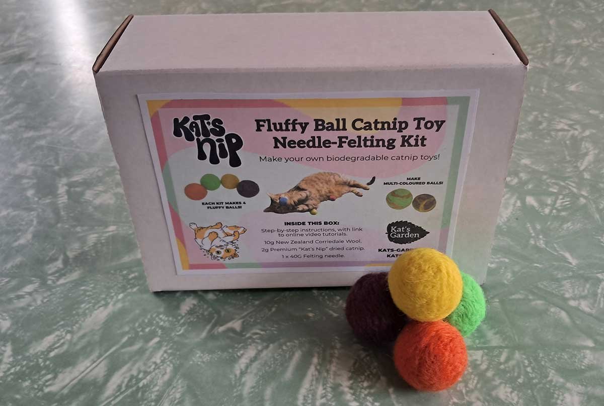 Kat's Nip Catnip Toy Needle Felting Kit